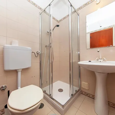 Amaro Sight 招待所